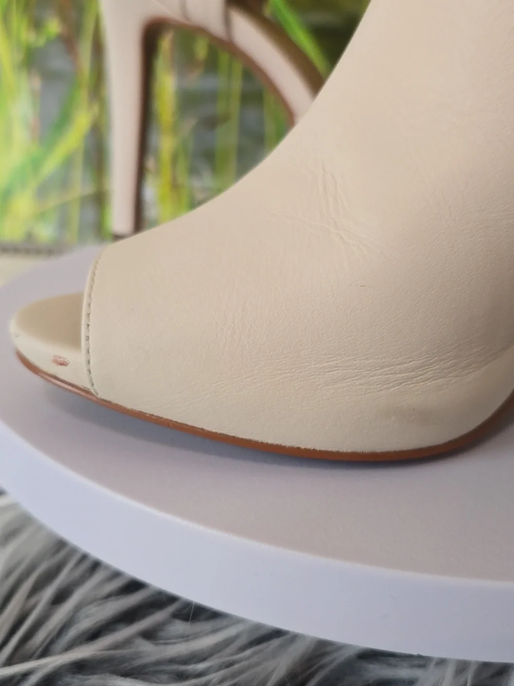 Michael Kors Beige Leather Peep Toe Bootie Heels Size 7 Strappy 4” Heel EUC - Picture 8 of 11